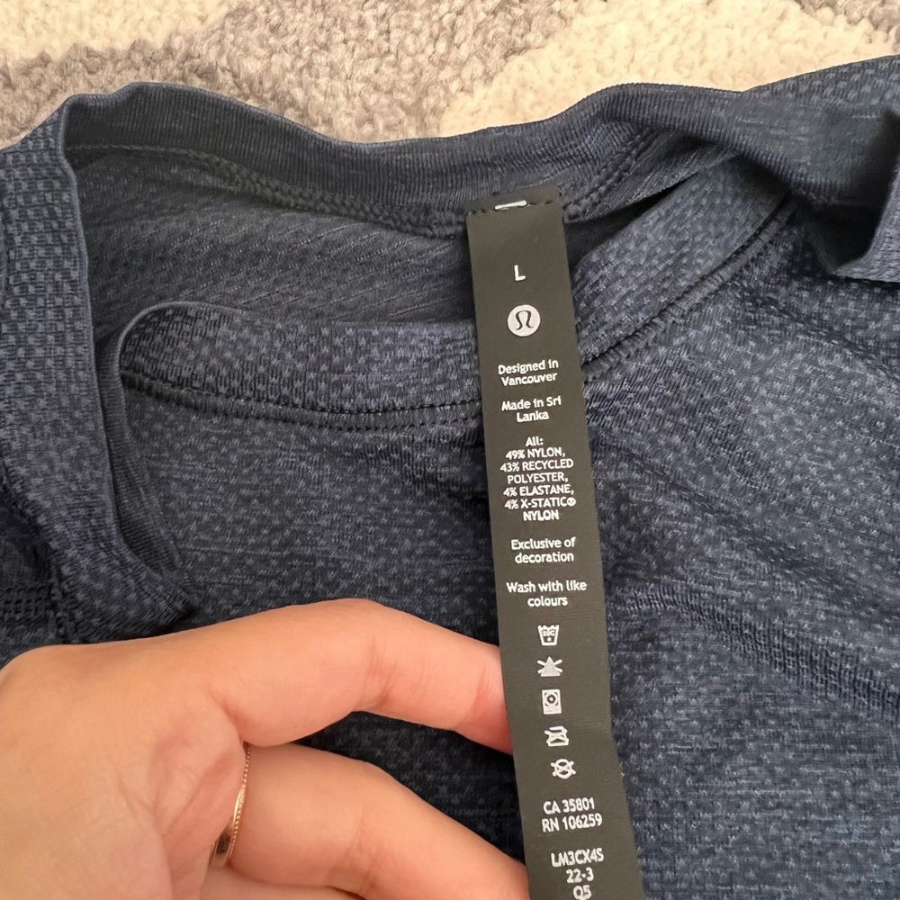 Lululemon Metal Vent Tech Long Sleeve - Picture 3 of 8